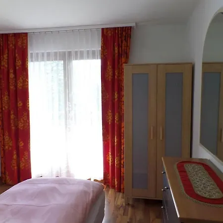 Apartament Gollrad 1 *